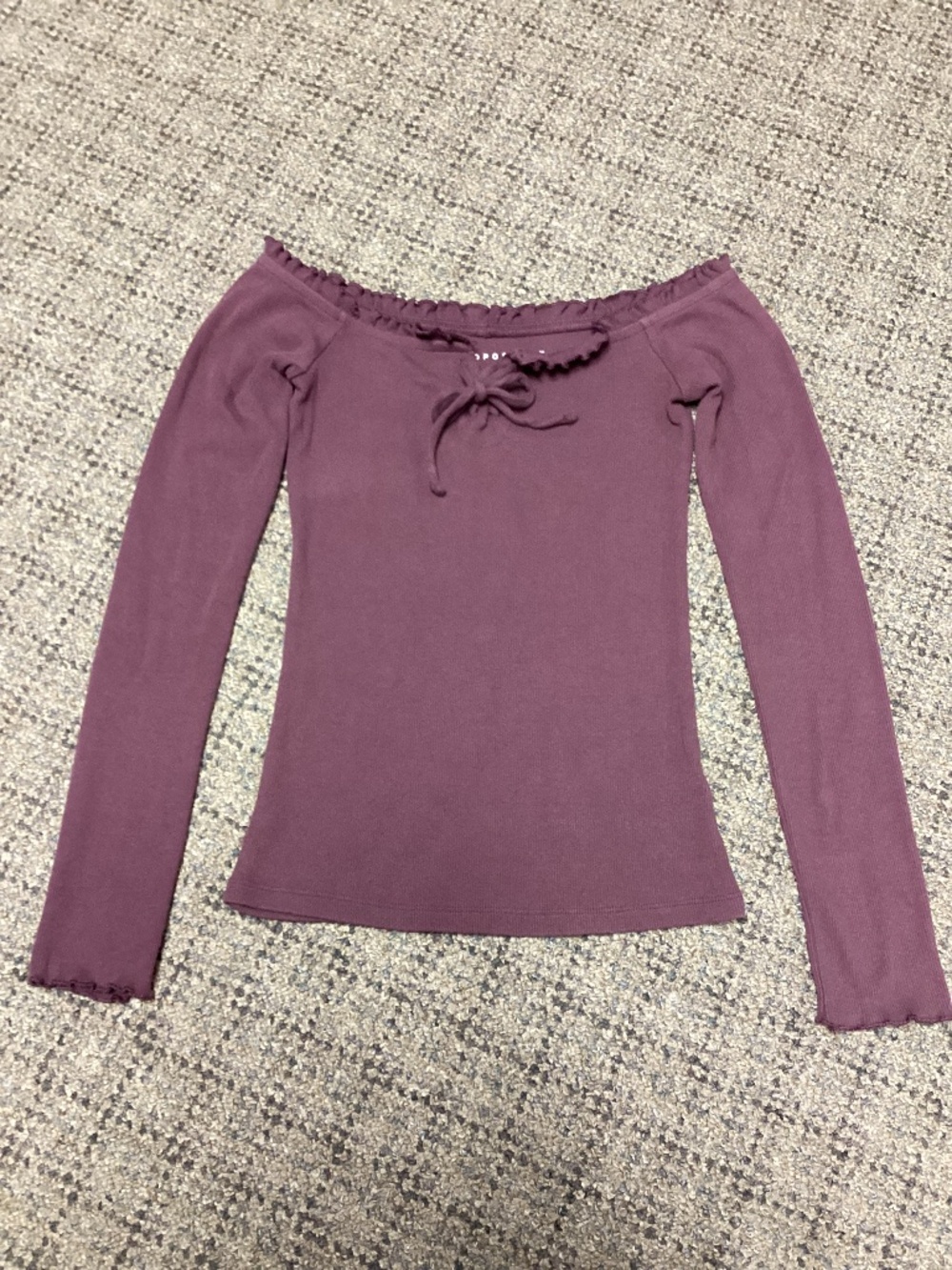Aeropostale Plum Off-Shoulder Ribbed Long Sleeve Top Size Small
